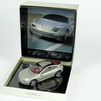 1:43 Renault Fluence Concept Gray Gray Mondial de L´Automobile 2004 norev 517990