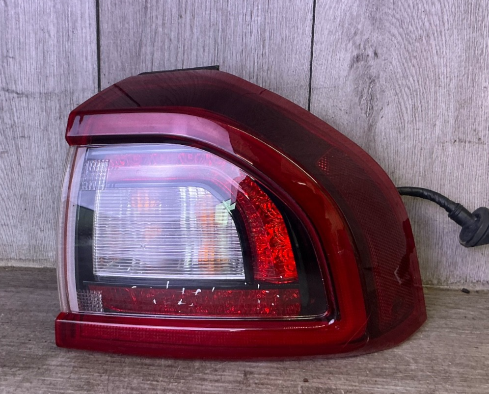 2017 KIA Niro Rear , RH PASSNGER SIDE Taillight  OEM 92402 G5100