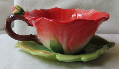 Corner Ruby Teacup Garden Collection Rose 2 Pc Set Leaf Cup - Saucer
