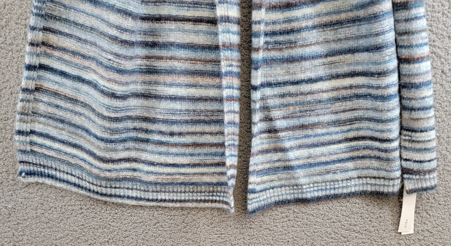 AQUA Wool Blend Space Dye Knit Scarf Women's One Size Blue~ - Picture 4 of 13