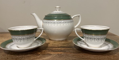 Royal Worcester Vintage 1965 Set/26 Pc Teapot Teacups
