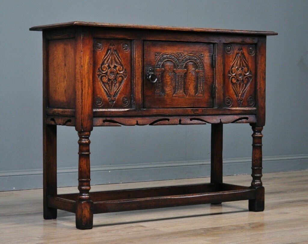 Attractive Small Antique Style Carved Oak Dresser Lowboy Sideboard Side in Forfar