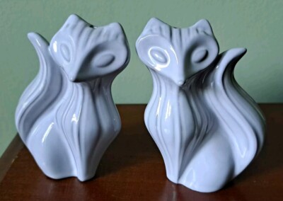 Jonathan Adler Mr & Mrs. Fox Salt & Pepper Shakers White Foxes Cottagecore