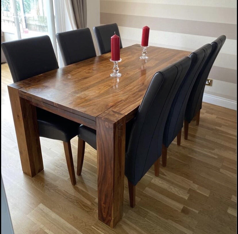 6 seater furniture village dining table in Choppington