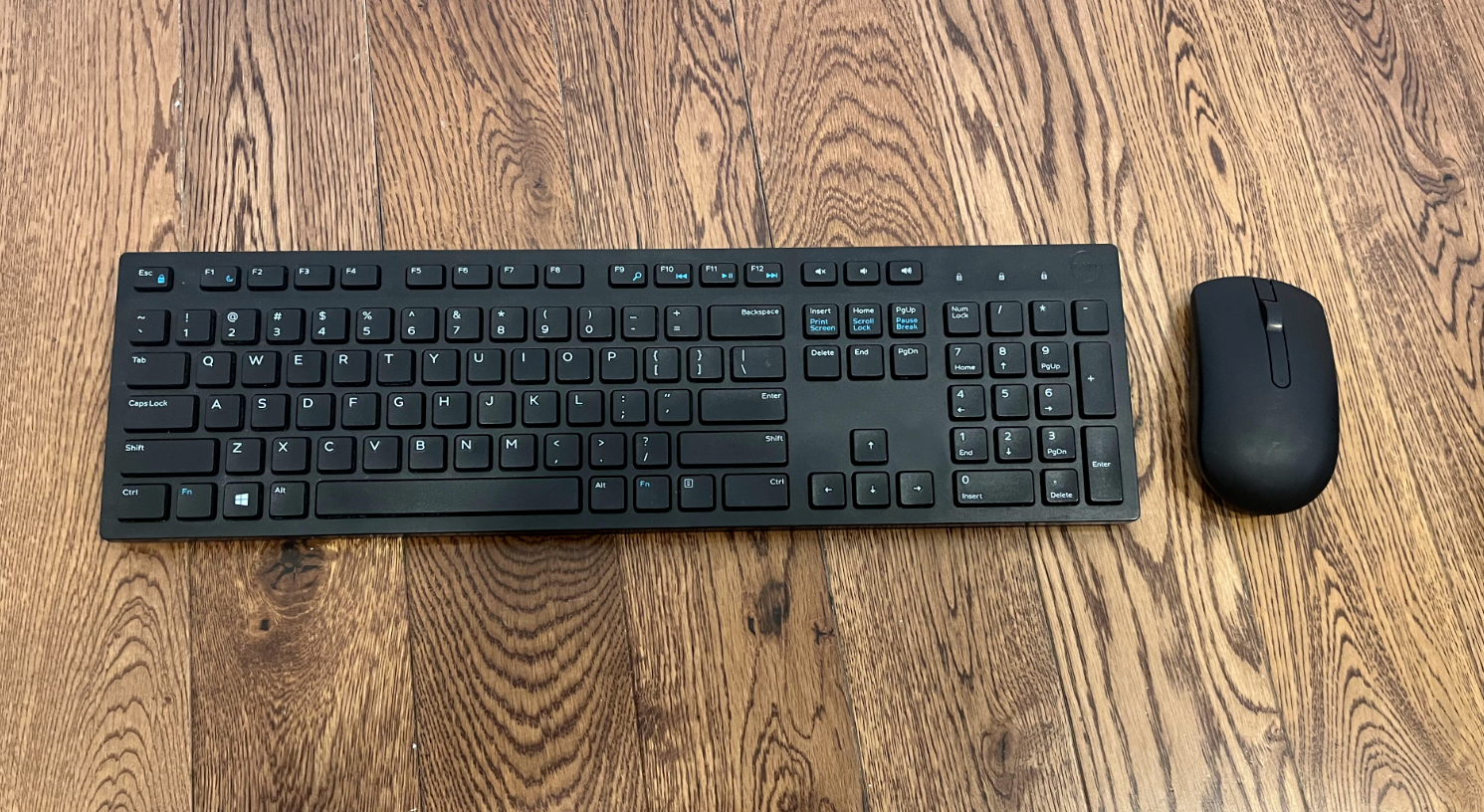 キーボード DELL Wireless Keyboard & Mouse 736413c6-3c87-442c-9236-