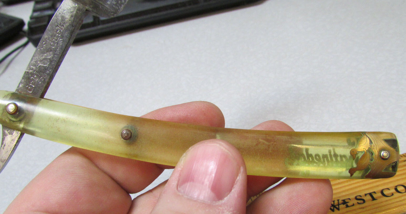 vintage Satinedge Dubl Duck German Razor blade & handle, great condition