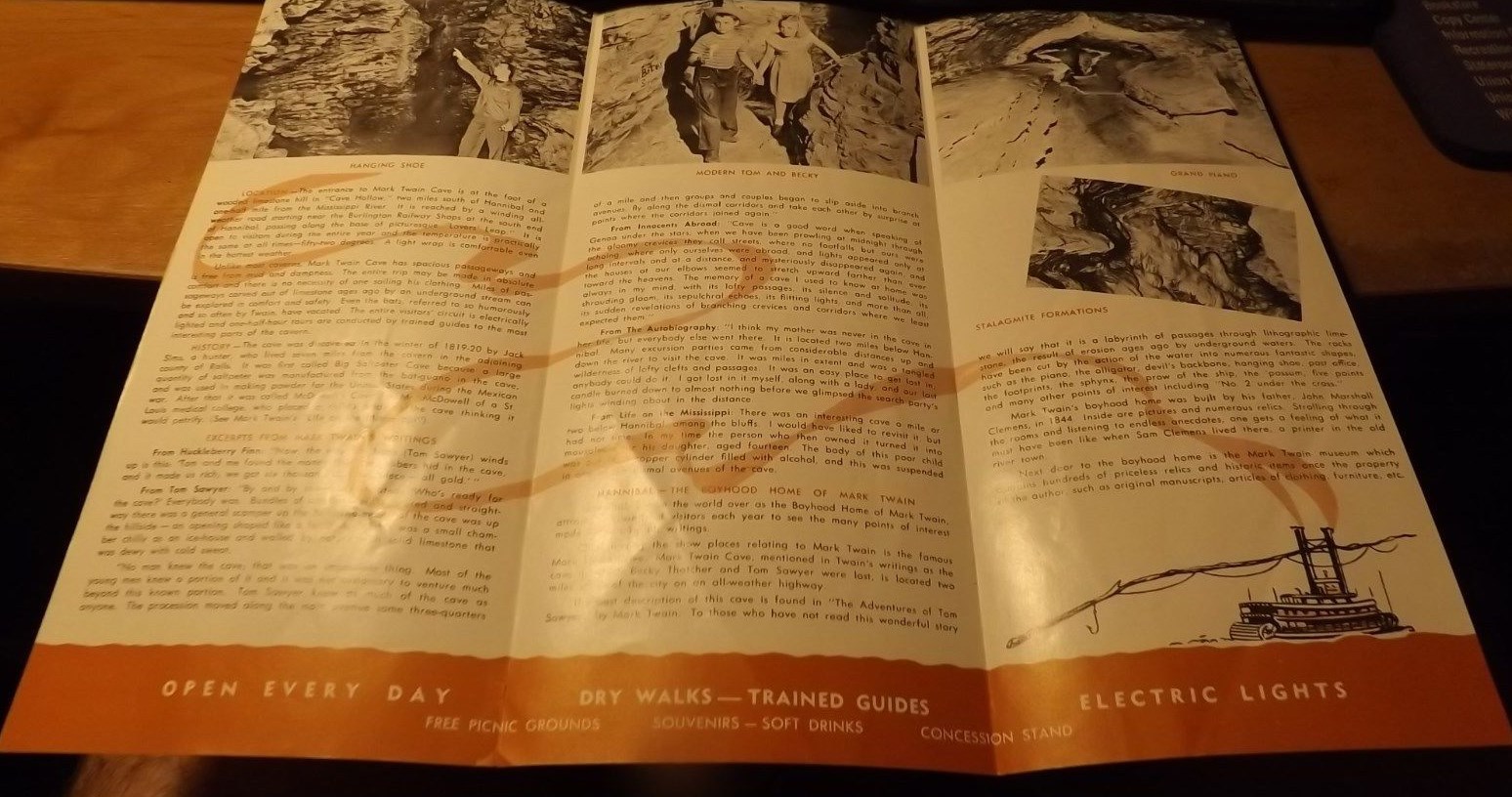 Older Travel Brochure : Mark Twain Cave--Hannibal Missouri 1940s / 50s??