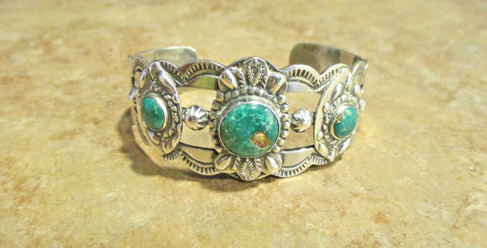 OLD 1940's / 50's Navajo Sterling Silver PREMIUM TURQUOISE Design