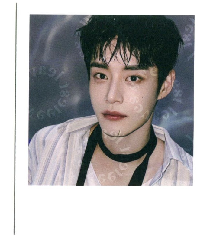 Zerobaseone ZB1 You Had Me At Hello Feel the Pop Jiwoong polaroid print