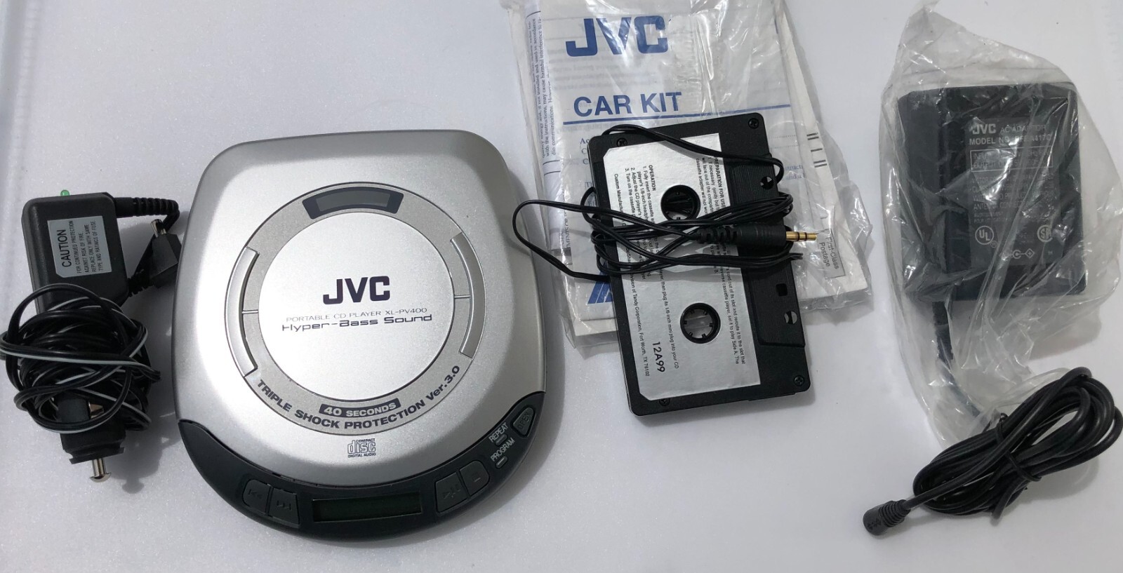 JVC Hyper Bass Triple Shock Portable CD Player XL-PV400 w/Ad