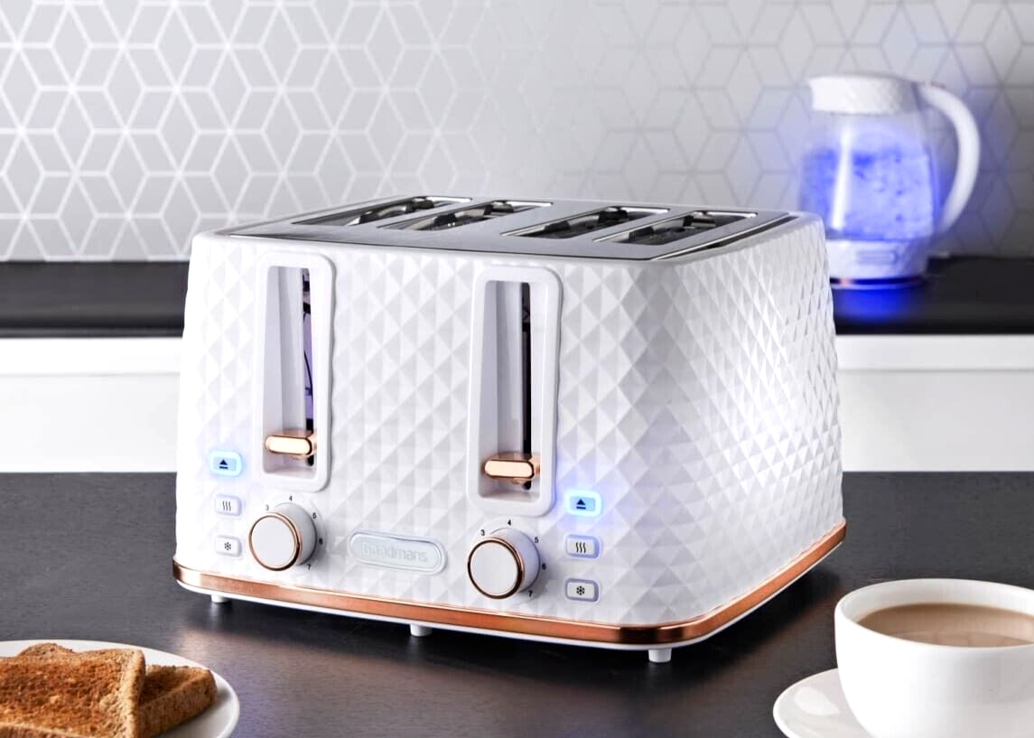 Goodmans Diamond 4 Slice Toaster Cancel/Reheat/Defrost- White & Rose Gold