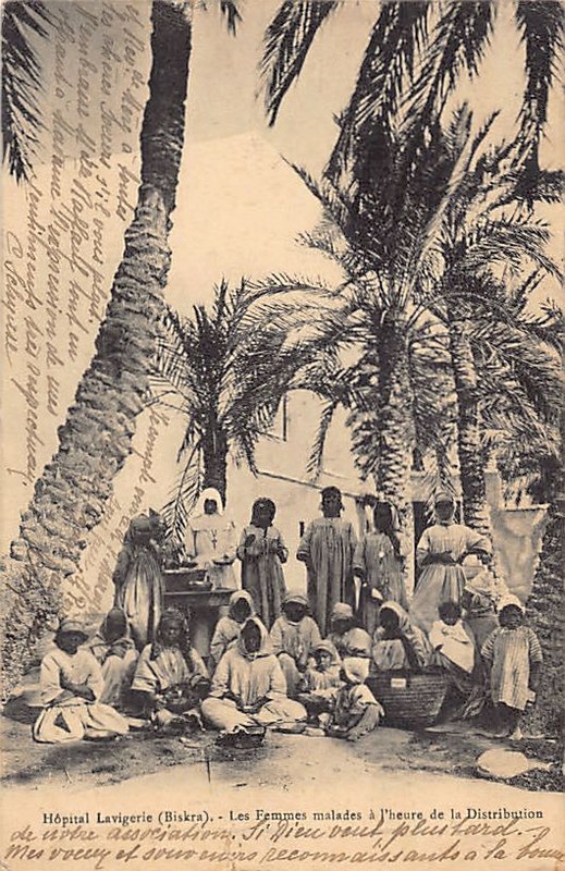 AlgÃ©Rie - Biskra - HÃ´Pital Lavigerie - Les Femmes Malades Ã  L'Heure De La Distri