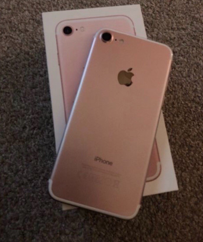 iPhone 7 - rose gold | in Wimborne, Dorset | Gumtree
