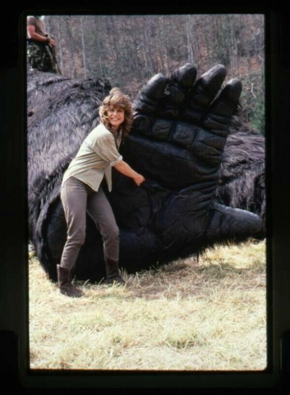 King Kong Lives Linda Hamilton by giant foot Original 35mm Transparency 