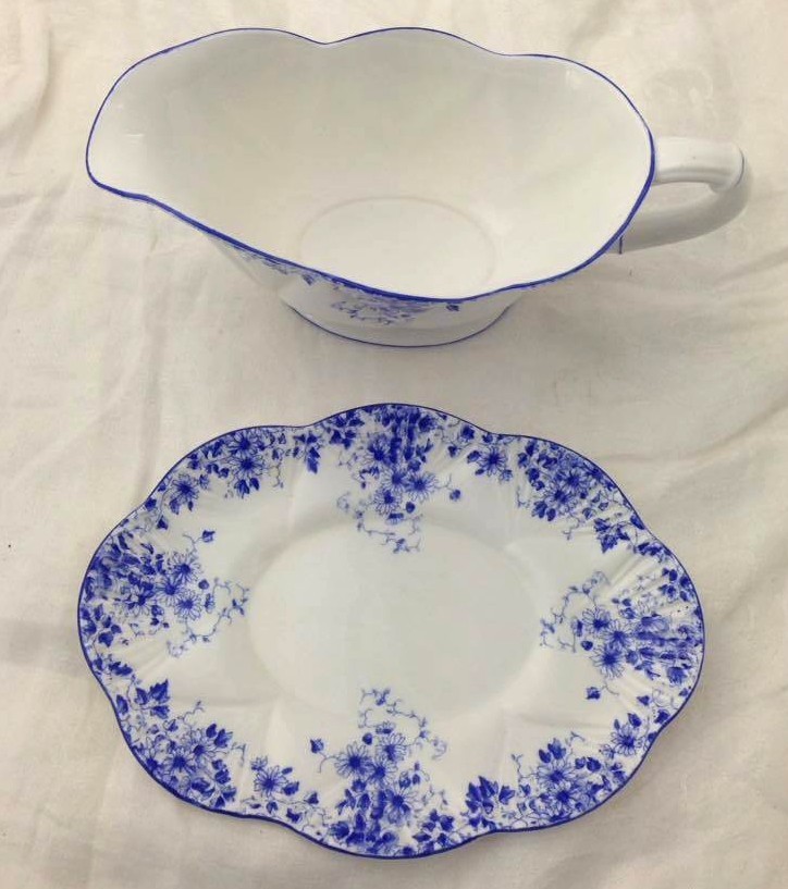 Gravy Boat w/ Underplate 8 1/2