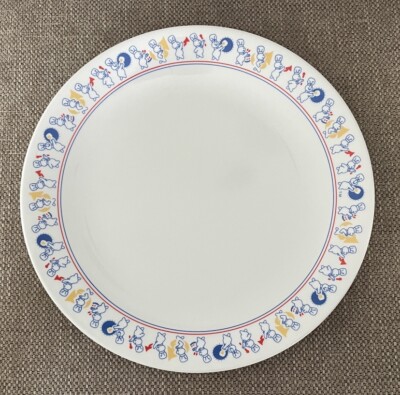 NEW VTG Corelle Pillsbury Doughboy 10.25'' Dinner Plate Corning Marching Band
