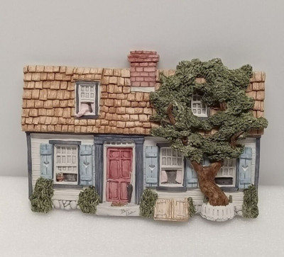 Deja Vu ''COLONIAL COTTAGE'' House by Brian Baker