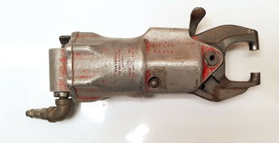 Riveters Pneumatic Rivet Squeezer