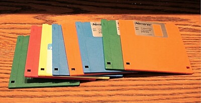MEMOREX - 3.5'' HIGH DENSITY 2SHD COMPUTER DISKS FORMATTED FOR IBM PCs - LOT OF 8
