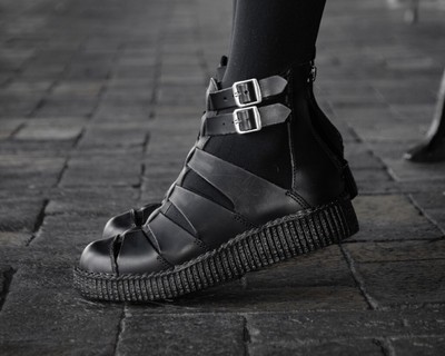 TUK Footwear Black Gladiator Viva Low Sandal New Size 6