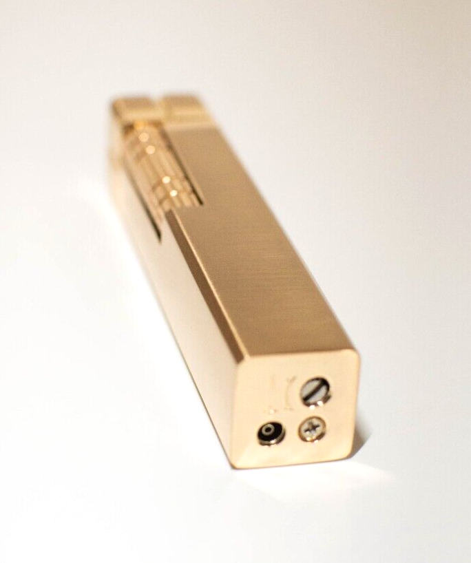 Vintage Classic Style Butane Lighter - Soft Torch Flame - Side Scroll Ignition