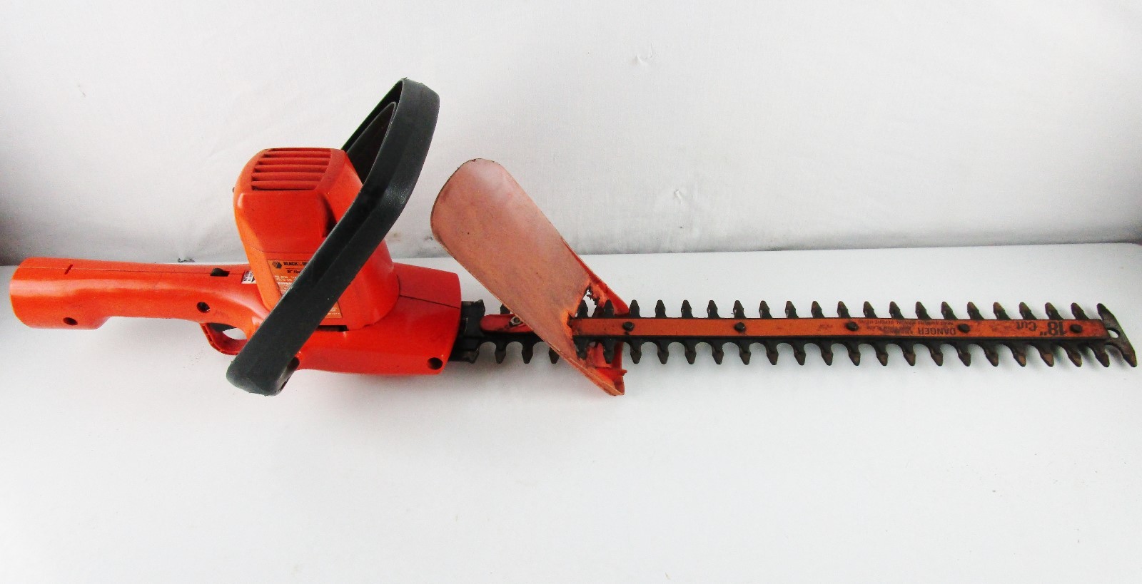 Vintage Black & Decker 18'' Hedge Trimmer Type 3 Electric Tool No. 8134