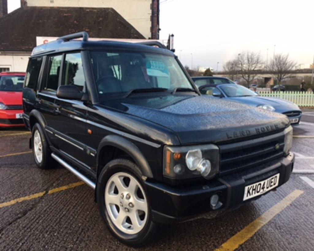 LAND ROVER DISCOVERY 2.5 ES PREMIUM ES TD5 5d AUTO 136 BHP (black) 2004 in Tamworth