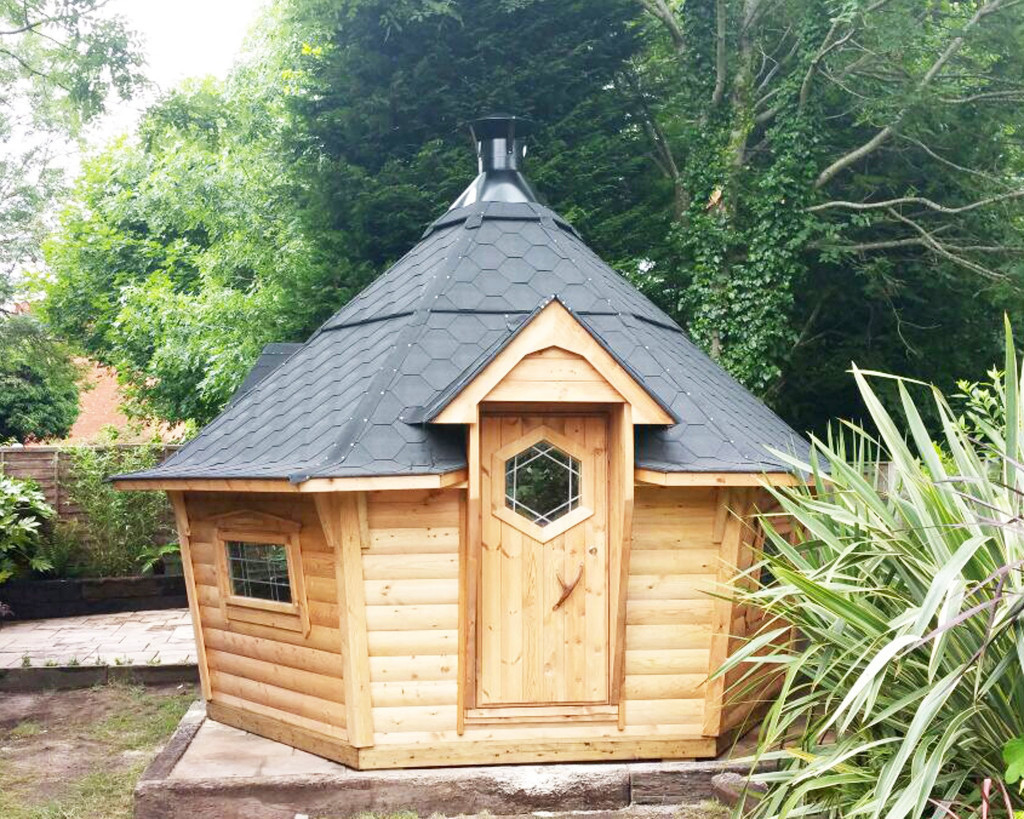 15 Seater Arctic Cabin 10m2 BBQ Hut + luxury accessories in Taunton