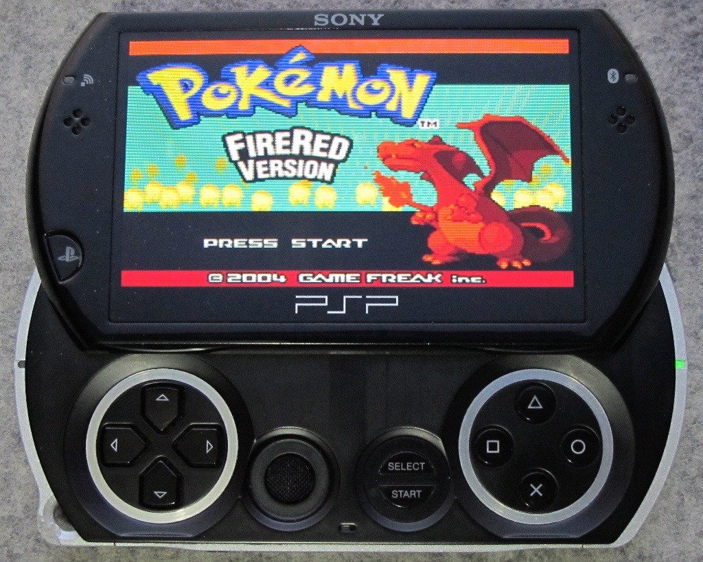 Sony PSP Go BLACK 20GB 10 PSP & 7000+ Classic Games in