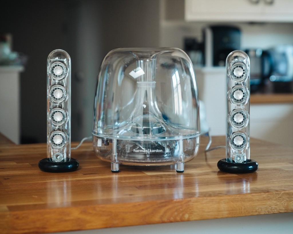 Harman Kardon SOUNDSTICKS III 3 LED Wired 2.1 Speaker System (Inc 20W