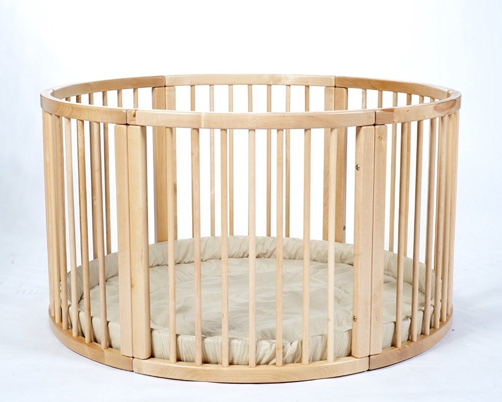 Large Wooden Playpen with Play Mat in Very Good Condition in Victoria