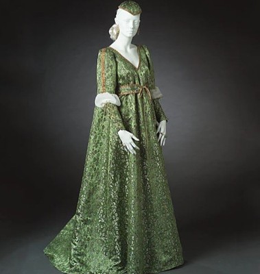 Schnittmuster Cosplay Mittelalterkleid McCalls M2020 BB 8-14 (Gr. 34-40) Engl.