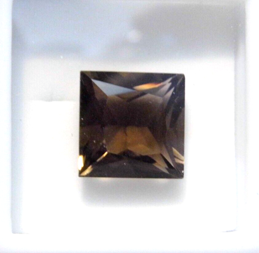 Natural Smoky Quartz ( Princess 14x14x8mm) 10.53 ctw  Eye Clean Beautiful Cut