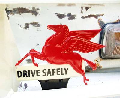 Pegasus Drive Safely Licence Topper Mobil Pegasus Oil Hot Rod VW Rat Ford AAC097