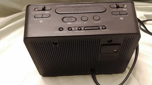 Sony Dream Machine Digital AM/FM Black Clock Radio Green LED ICF-C414