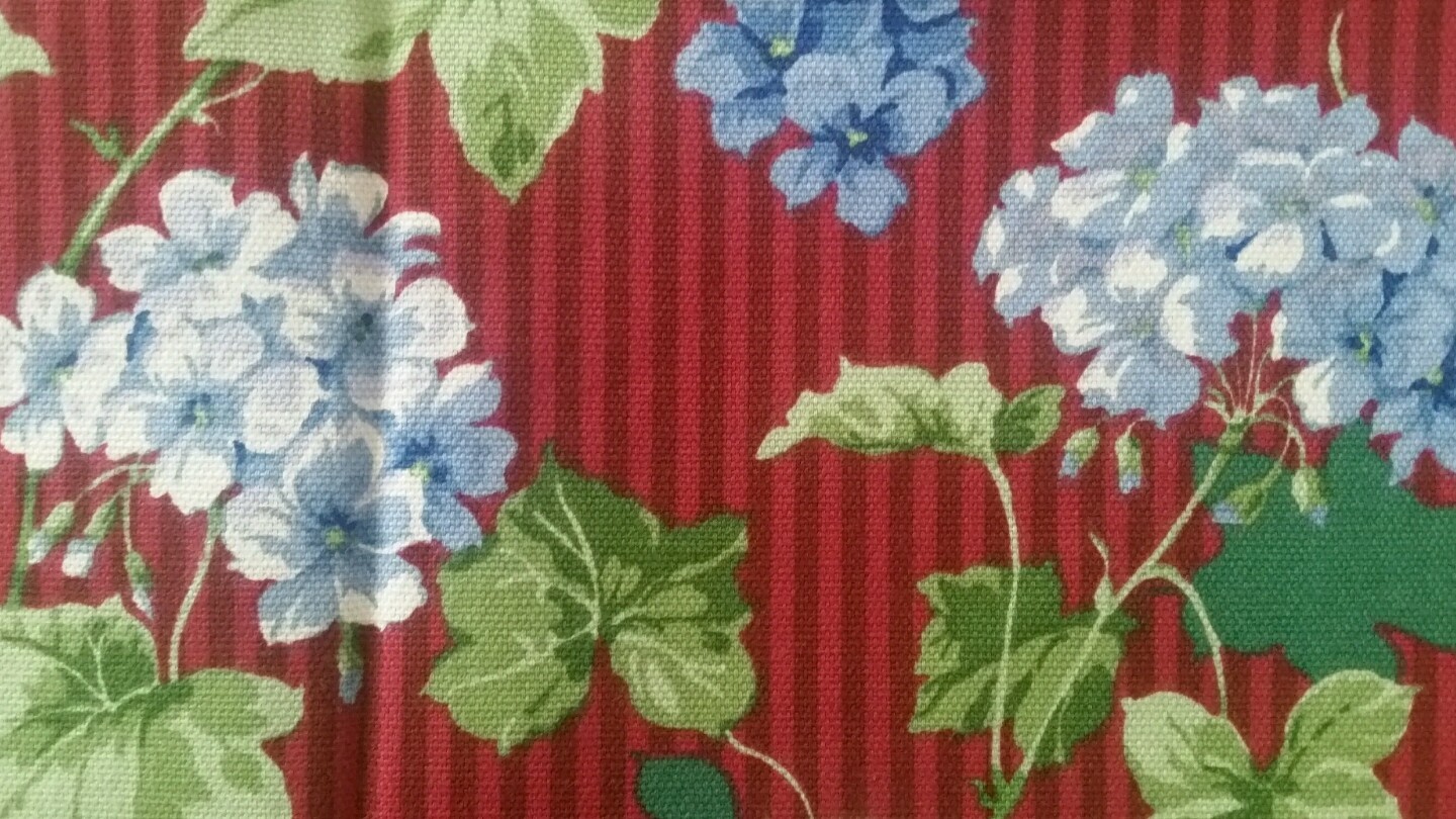 Waverly Hilltop Hydrangea Floral Cotton Fabric 46 Wide x 68 Long Flower