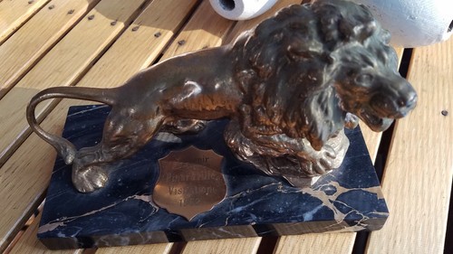 Bronze lion desk paperweight Souvenir Pinardville NH