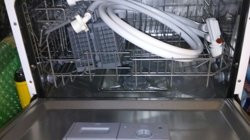 Danby Portable Dishwasher Never Used Model DDW611WLED