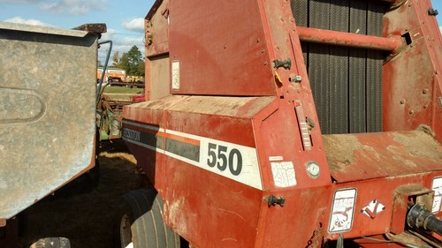 Hesston 550 4 x 5 Round Hay Baler  Super nice!!