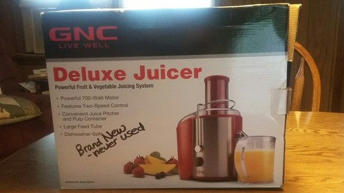 NIB GNC Live Well Deluxe Juicer 700 Watt.