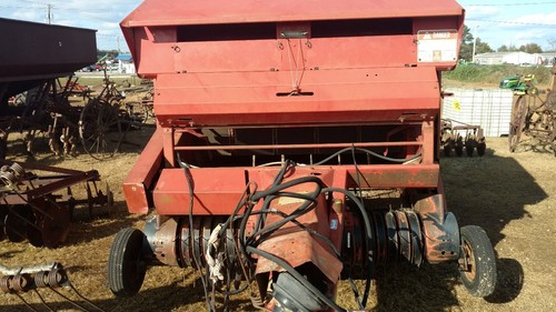 Case International 5 x 5 Round Hay Baler  Good