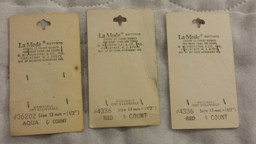 9 cards of Vintage La Mode Buttons - NOS