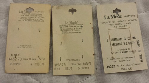 9 cards of Vintage La Mode Buttons - NOS