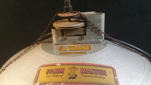 VINTAGE FARM MASTER BROODER BARN LIGHT.