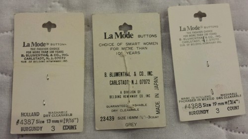 9 cards of Vintage La Mode Buttons - NOS