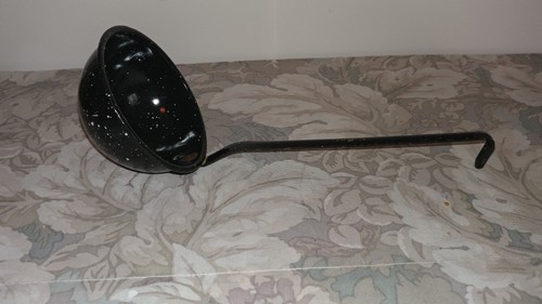 Vtg Black Speckled Granite Ware Ladle w/ Hook Handle