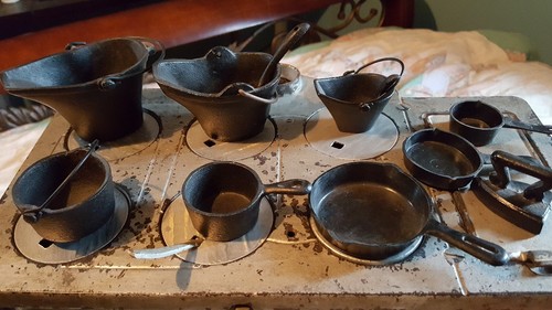 Vintage Antique Toy Cast Iron Stove BABY with Pots Pans Salesman Sample 15