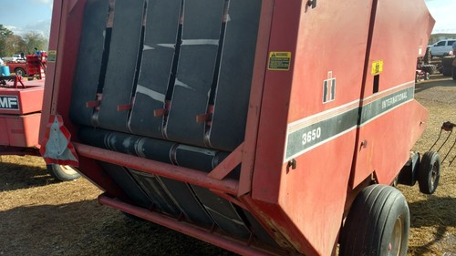 Case International 5 x 5 Round Hay Baler  Good