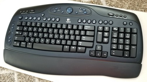 Y-rq53 & Mouse M-rsj88a W/ Receiver Combo Excellent