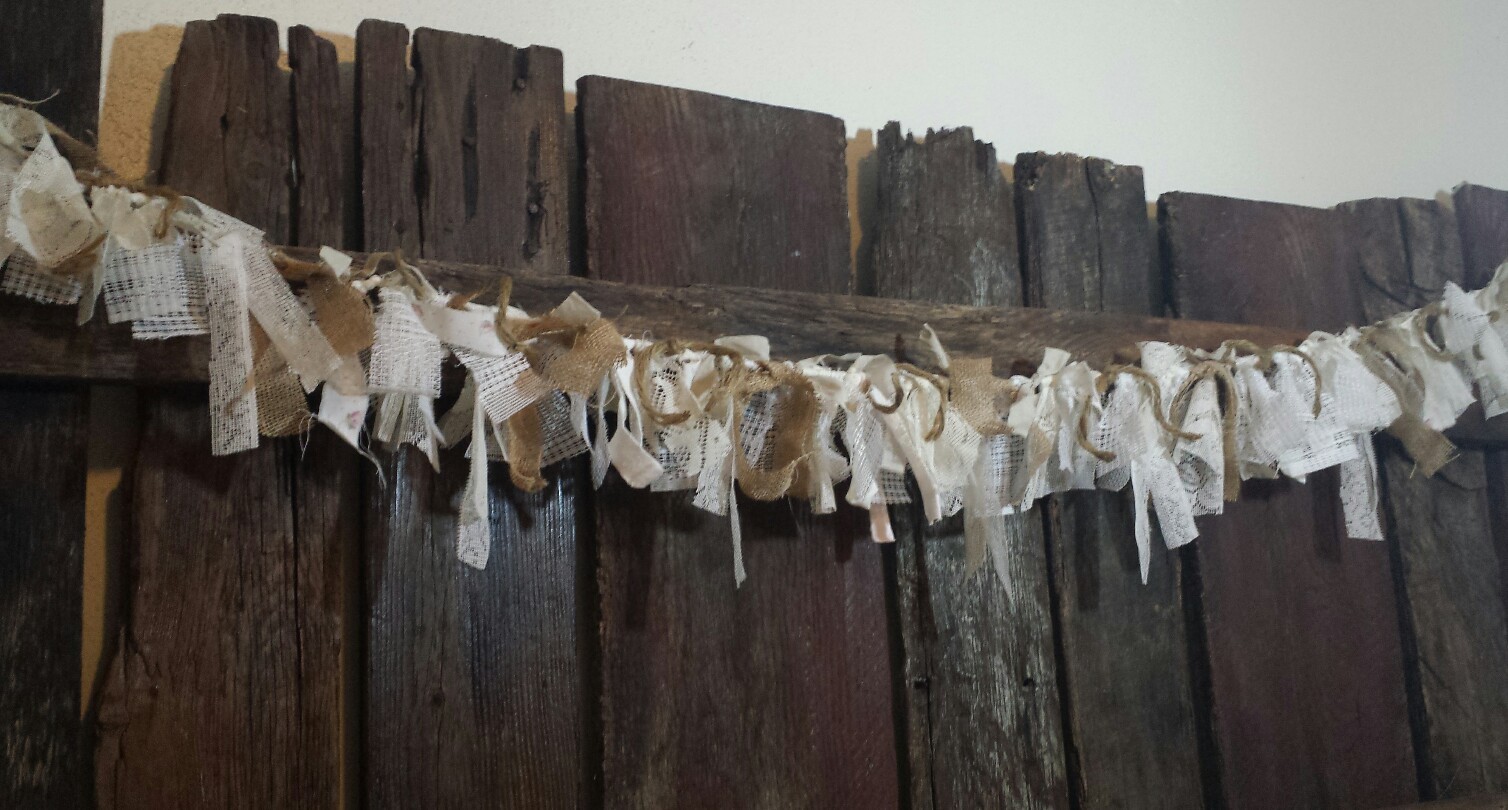 J18 banister fabric garland farmhouse Wedding valentines lace vtg burlap rags 5'